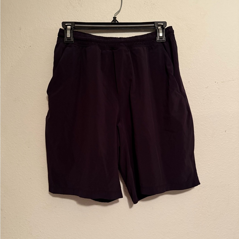 Men’s lululemon black shorts